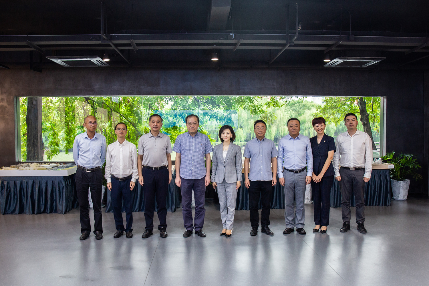 赋能共赢 启行未来 | UG环球物业服务集团与杭州运河集团、杭州旅游集团签署合作协议